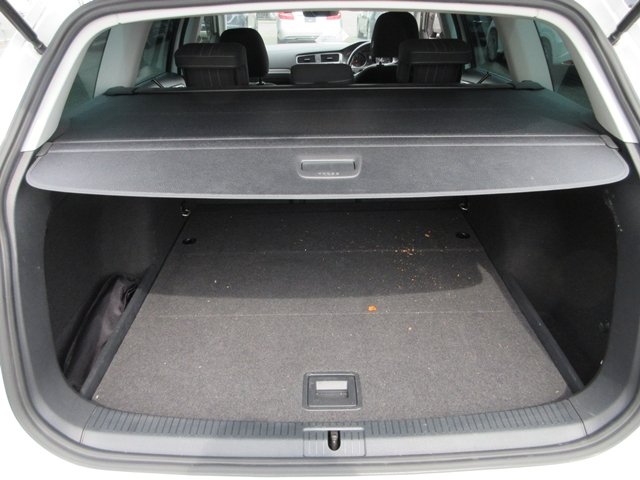 17 Golf Alltrack(386)white-07