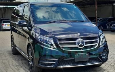 3823 Mercedes Benz V220D SOLD