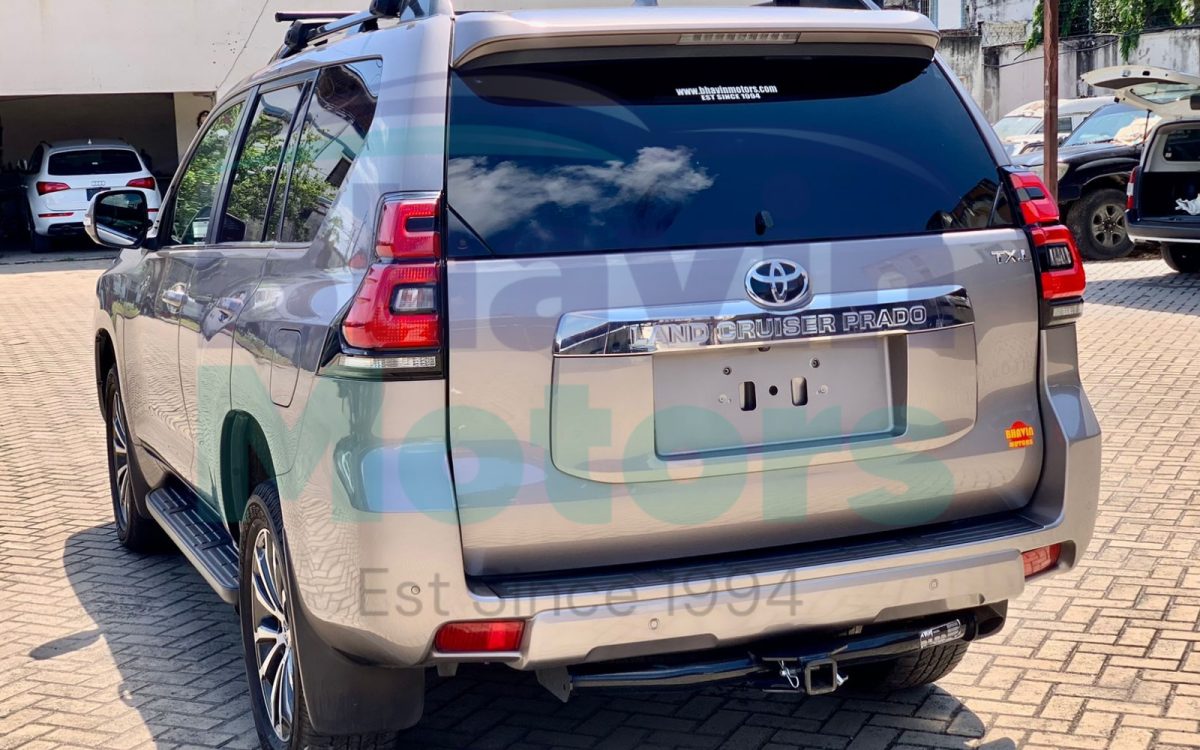 GridArt_20241106_145109238