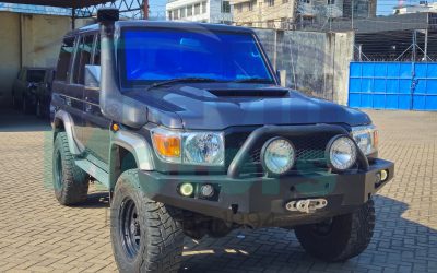 Toyota Land Cruiser GXL 70 Series Hard Top