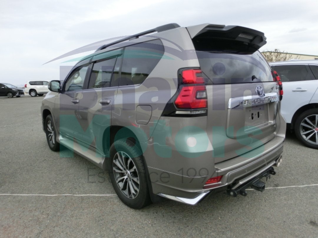 GridArt_20241130_092827464