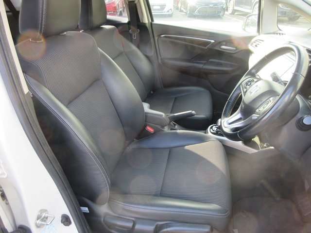 18 Fit HV(273)pearl-14