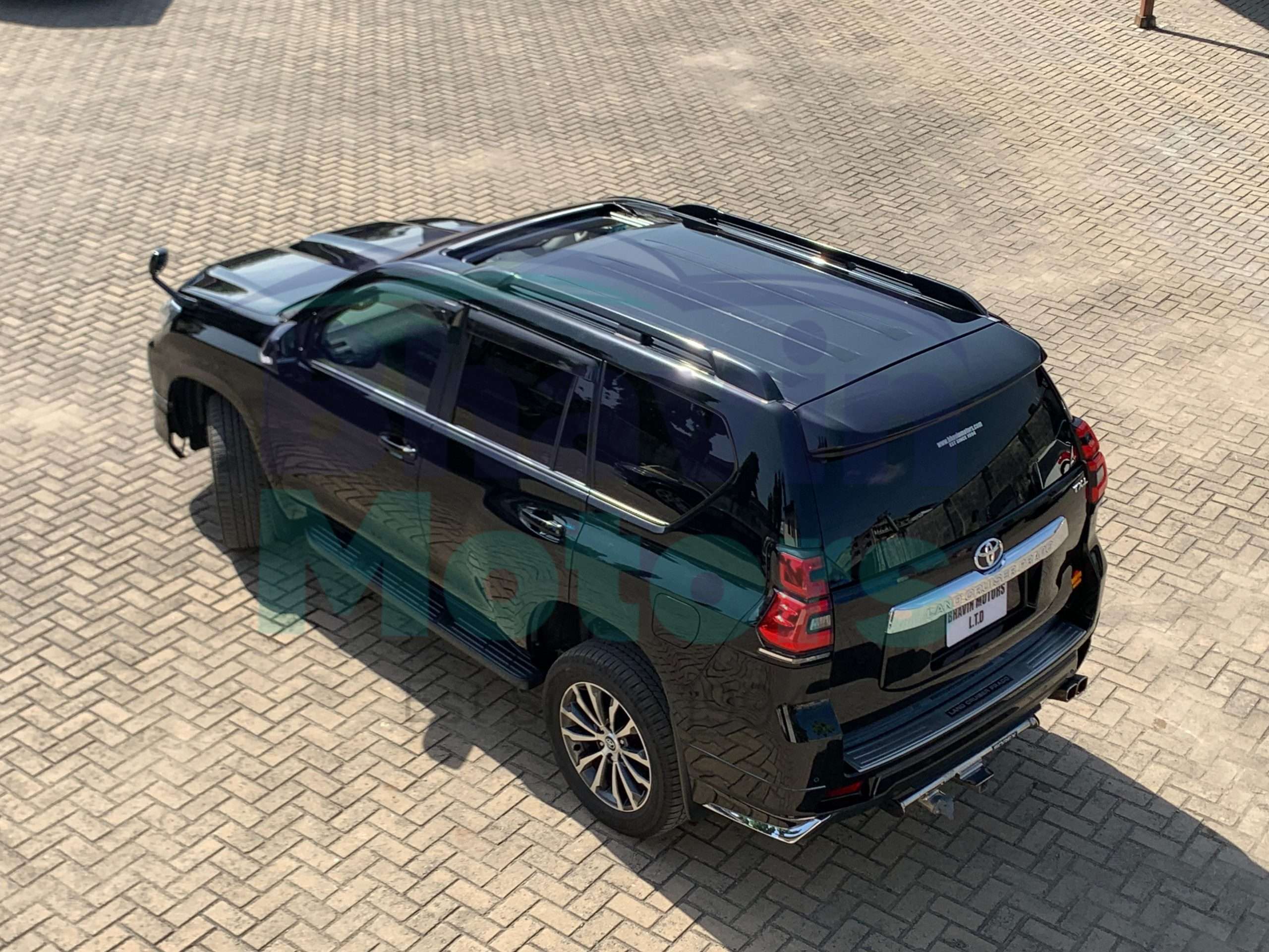 GridArt_20250113_072647352