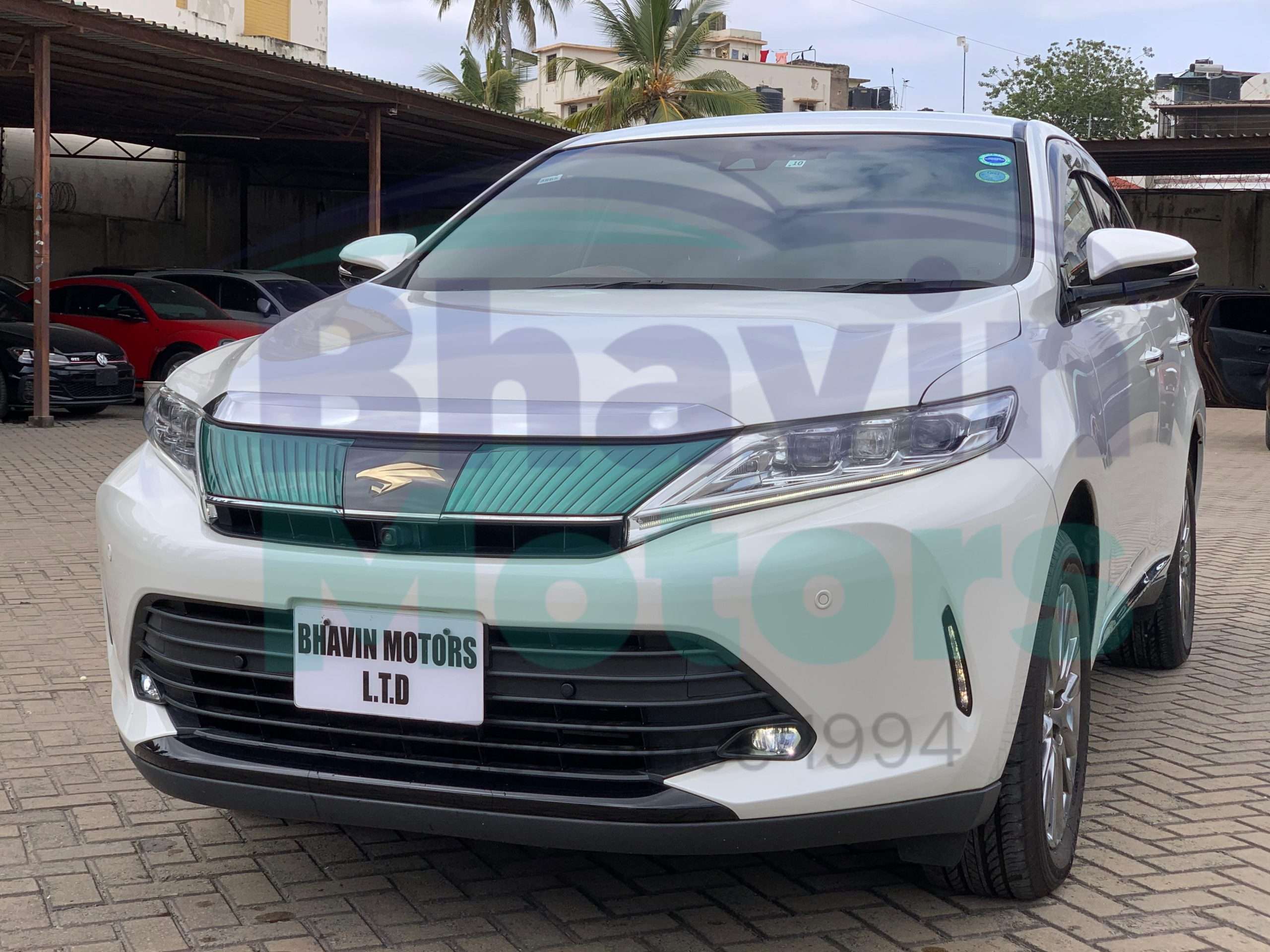 GridArt_20250120_133054752