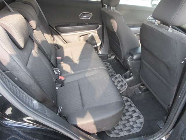 18 Vezel(481)black-06