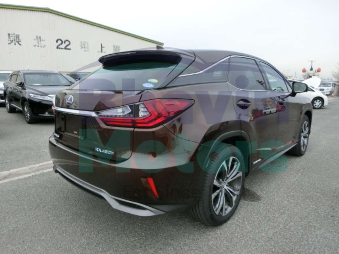 GridArt_20250206_131432882