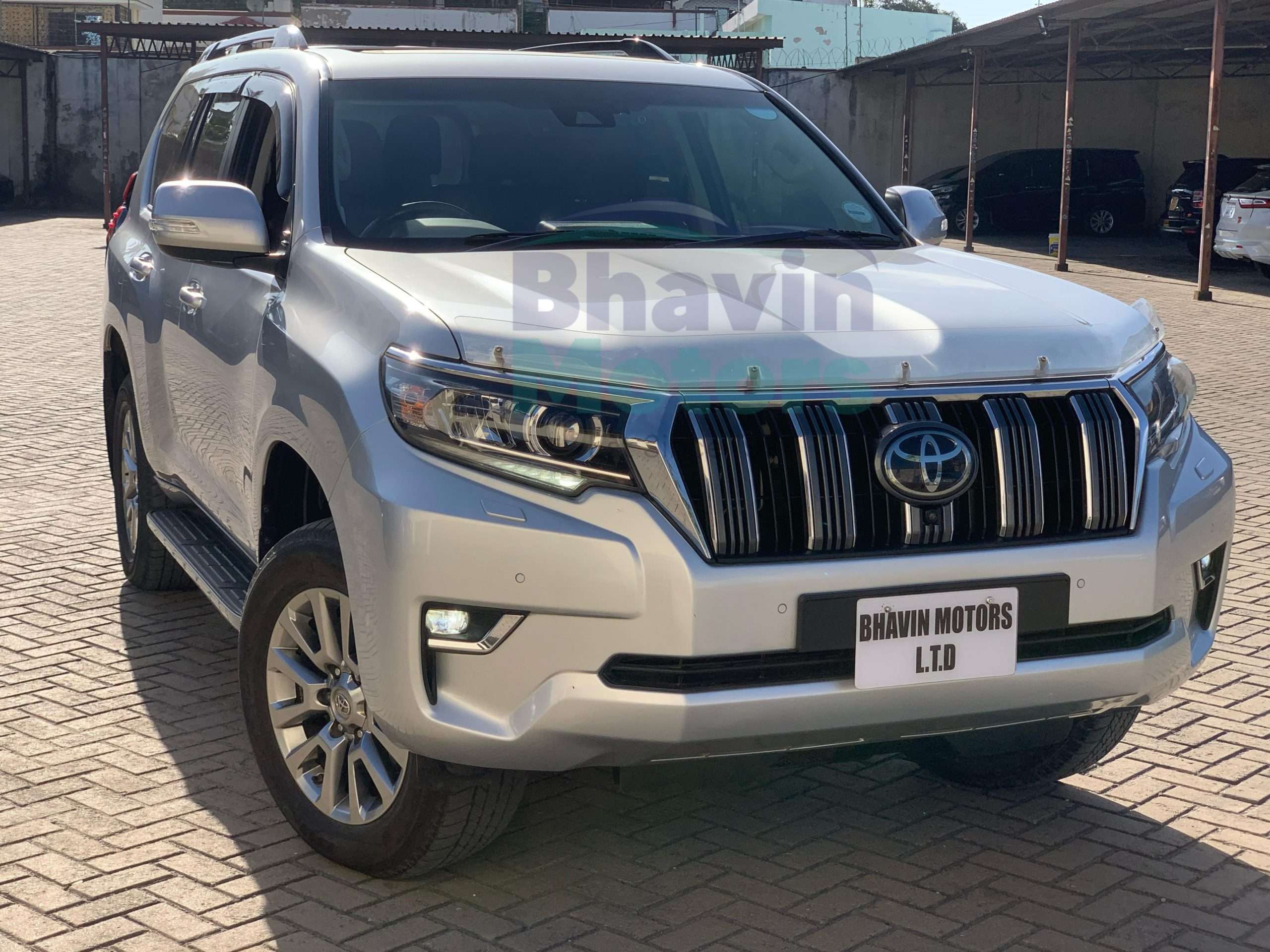 GridArt_20250213_133301878