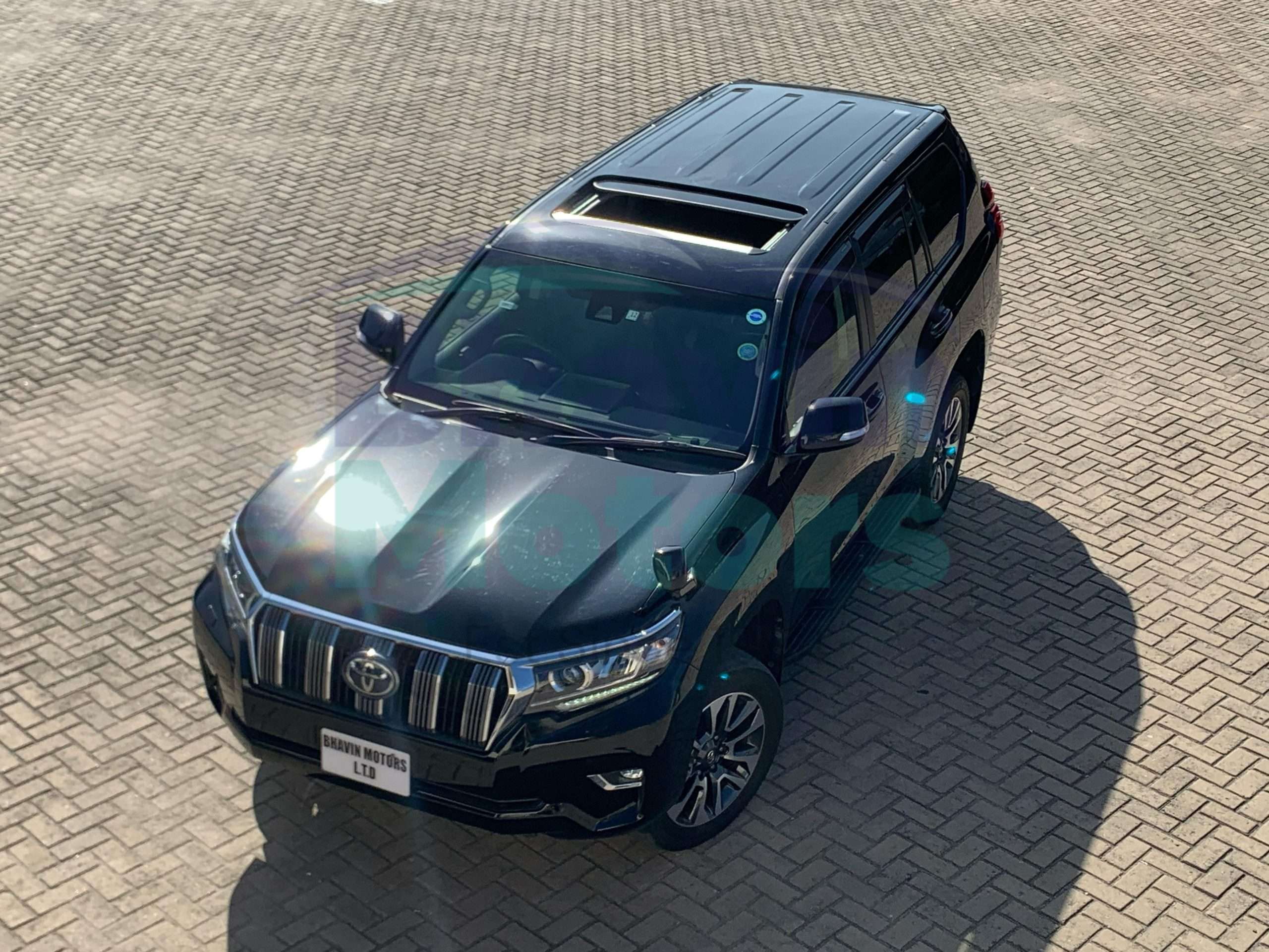 GridArt_20250218_113610853