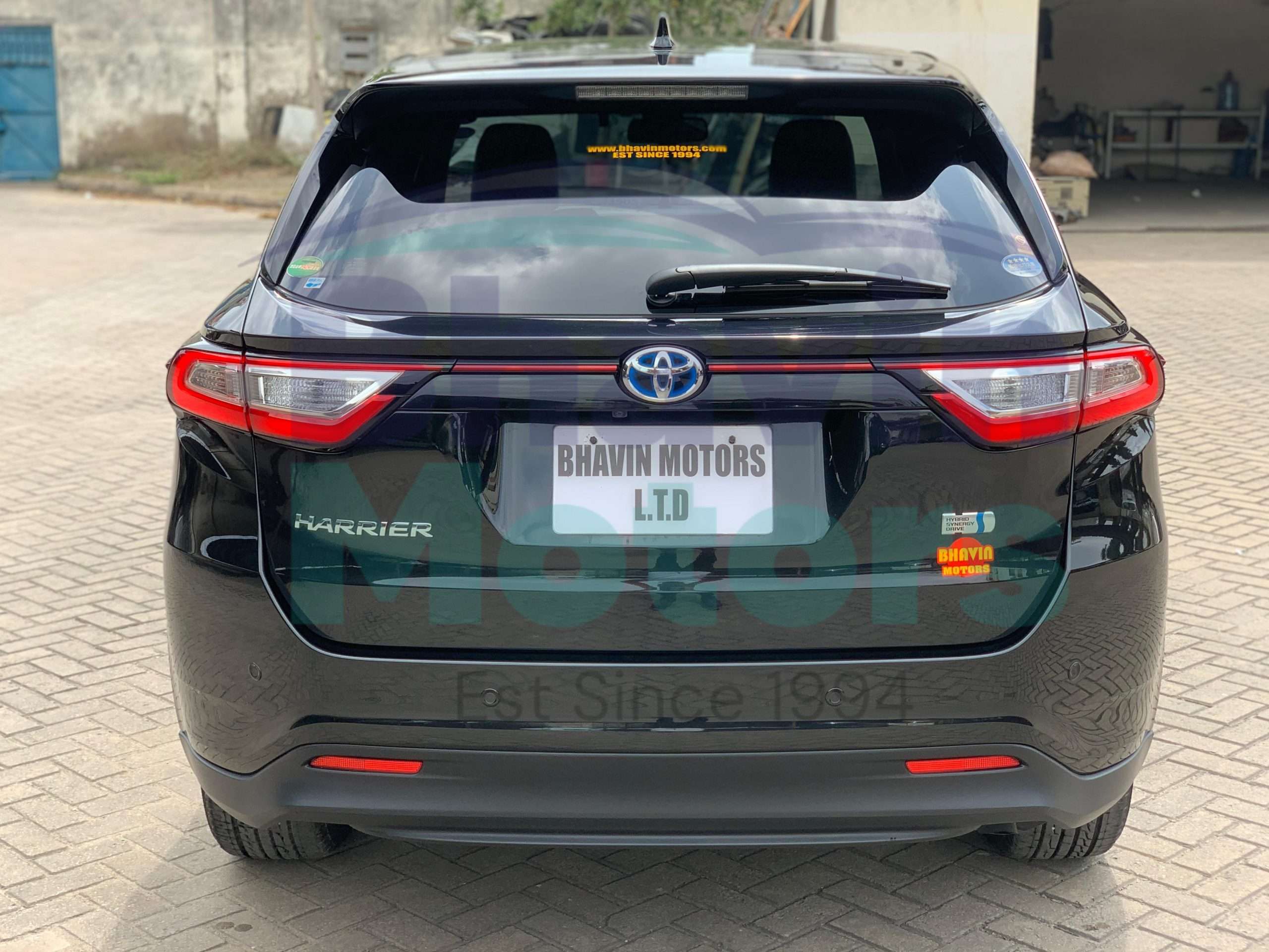 GridArt_20250220_141924518