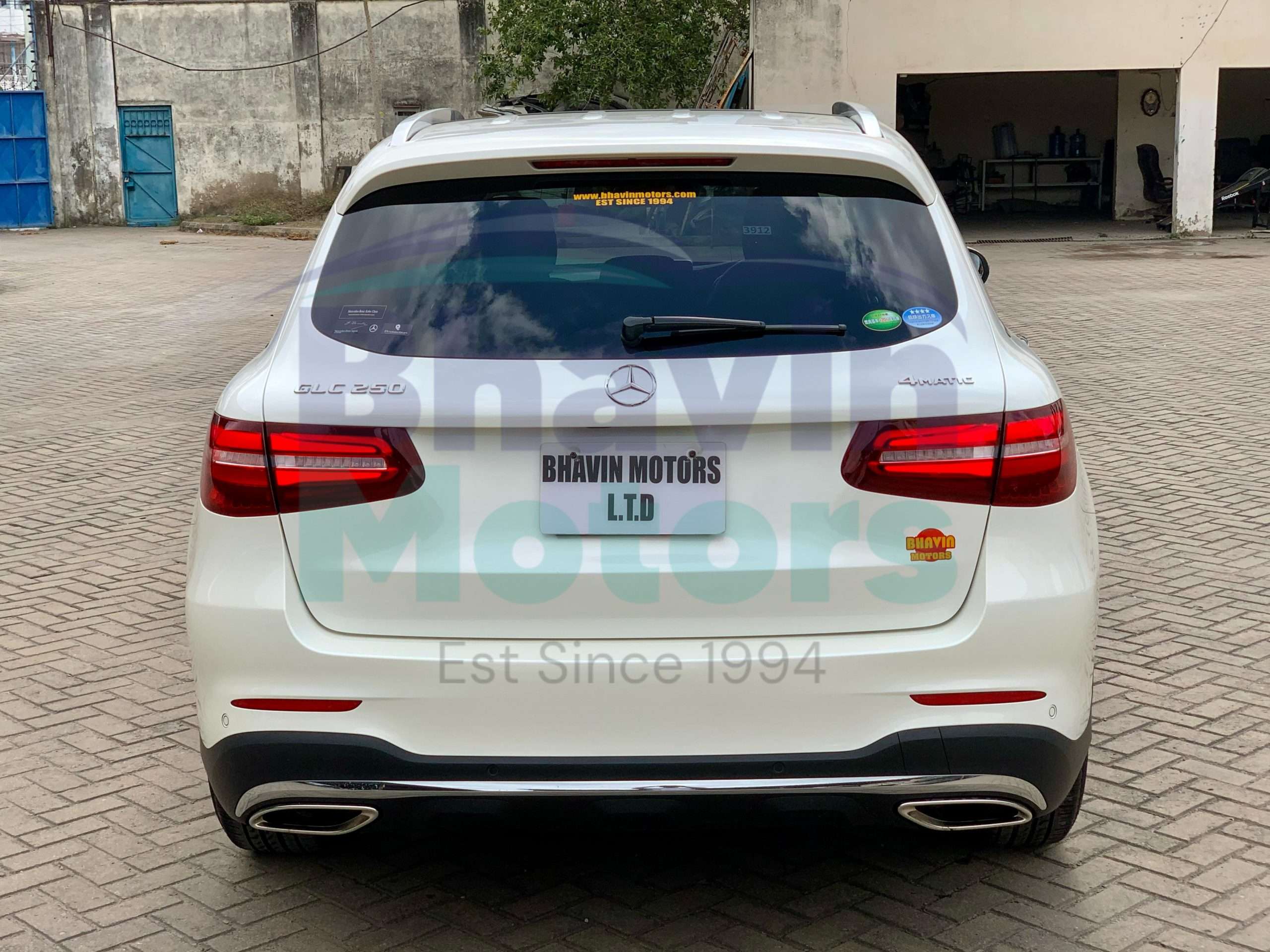 GridArt_20250225_101154506