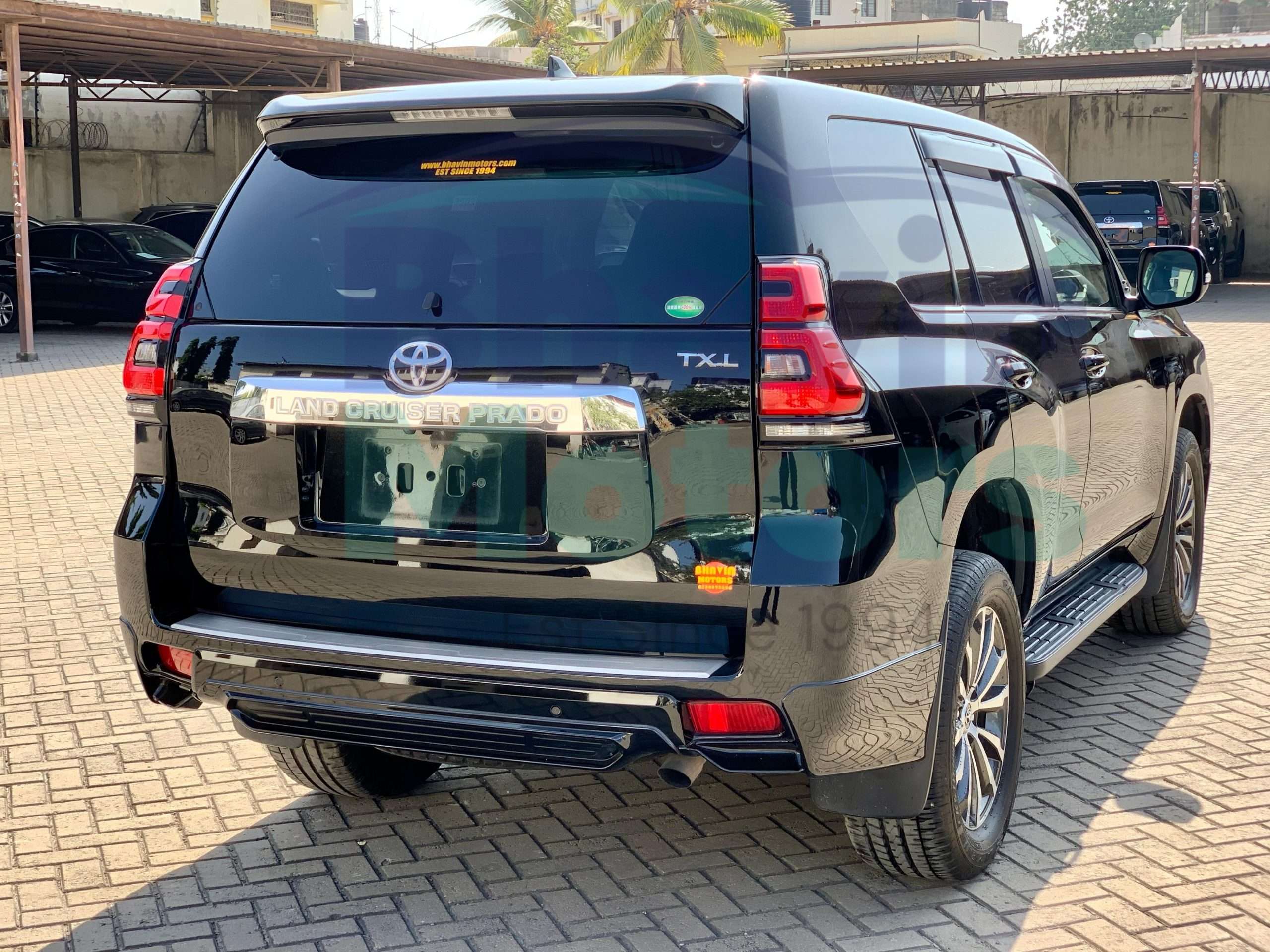 GridArt_20250225_161515963