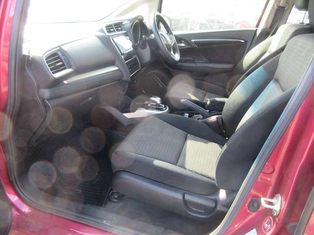 18 Fit HV(170)red-03