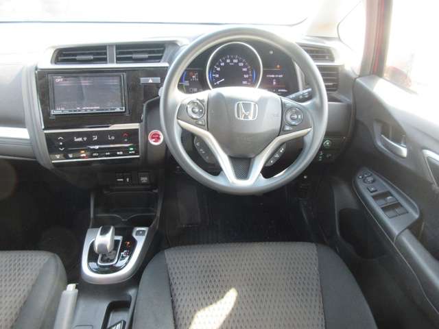 18 Fit HV(170)red-07