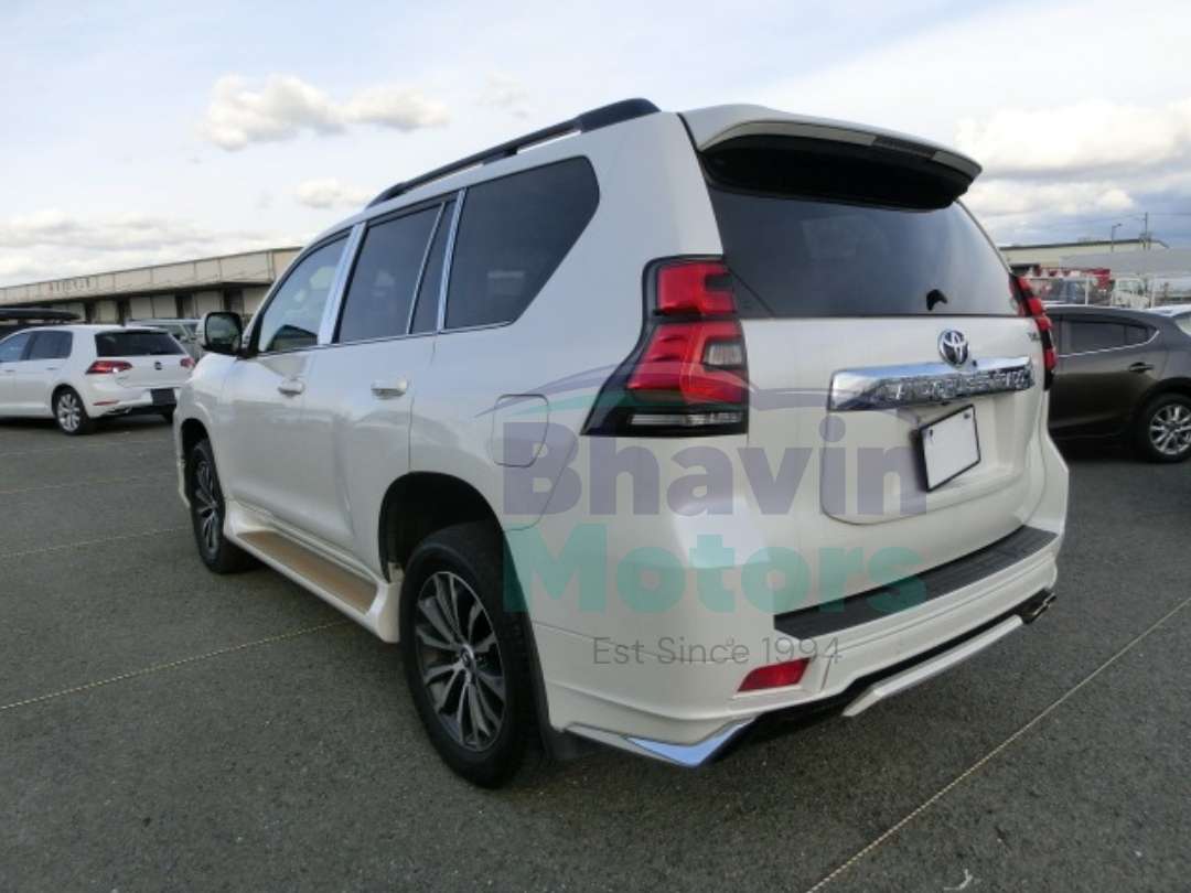 GridArt_20250307_164255443