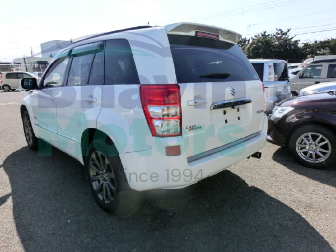 GridArt_20250311_151447546