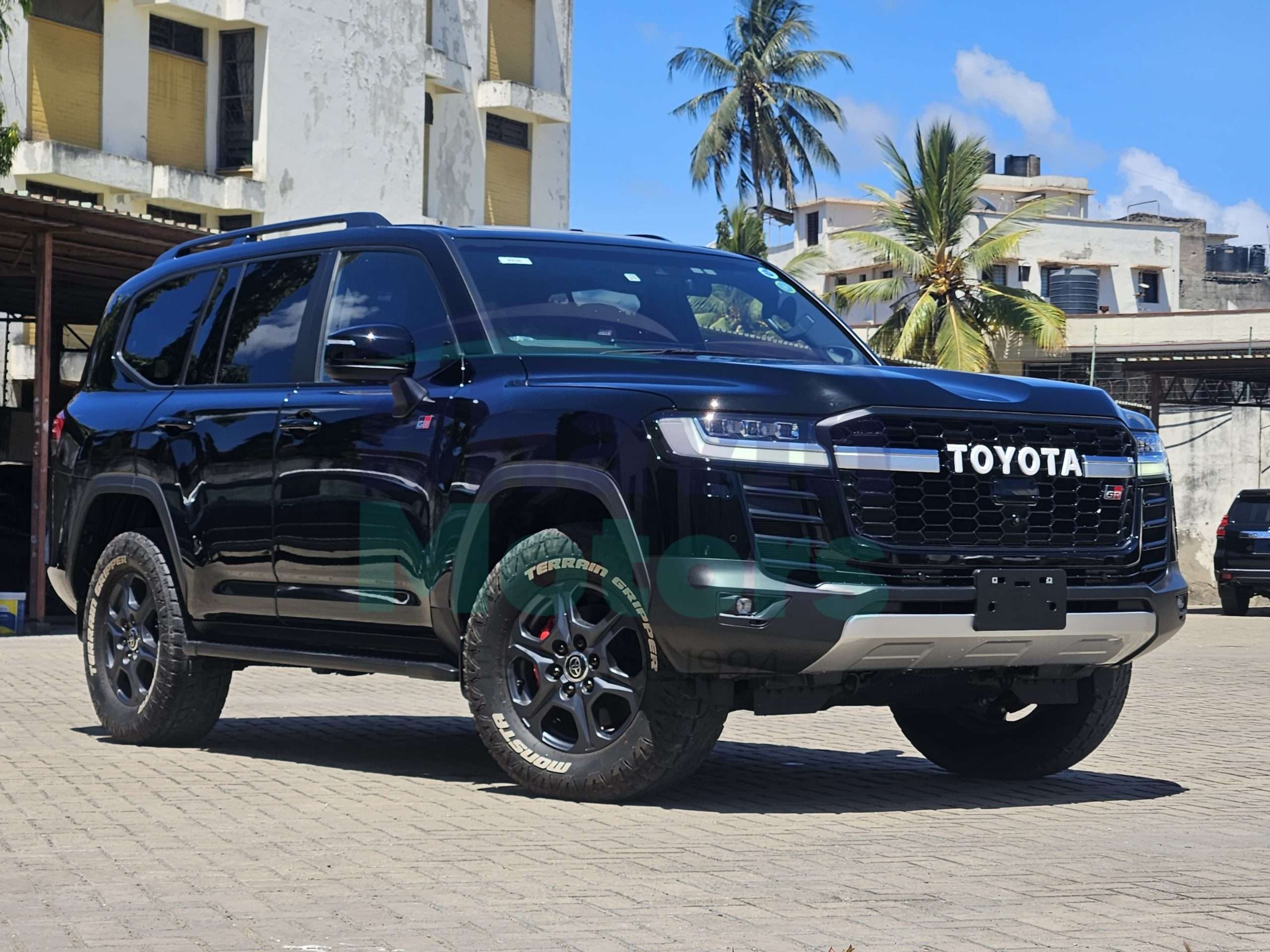 GridArt_20250324_084112398