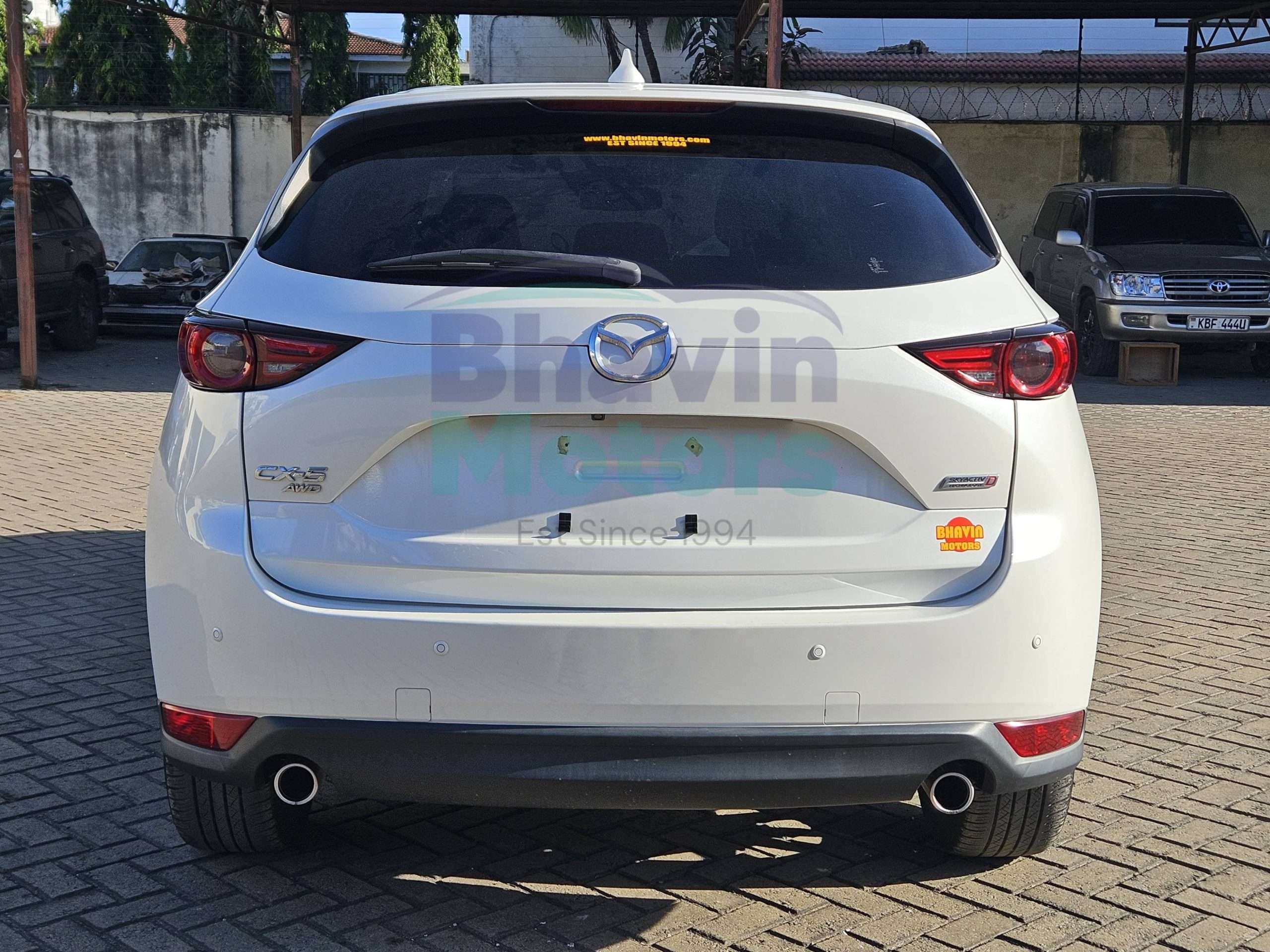 GridArt_20250326_103210388