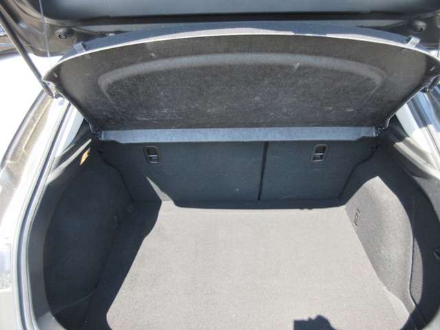 18 Axela Sport(406)grey-07