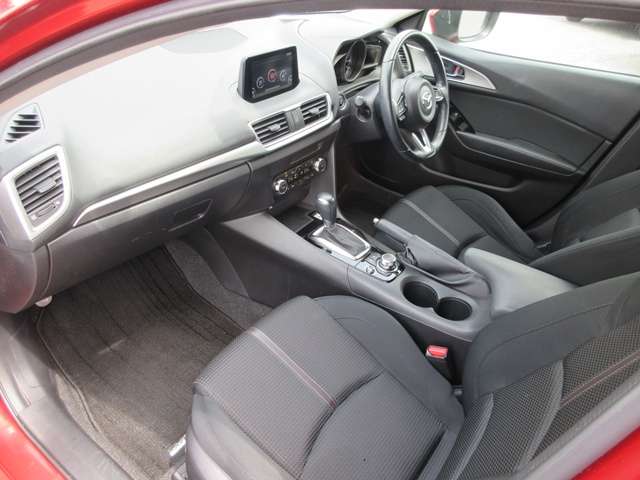 18 Axela Sport(934)red-03