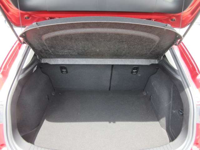 18 Axela Sport(934)red-07