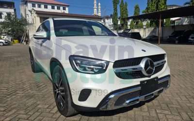 3952 Mercedes Benz GLC300