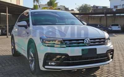 3972 Volkswagen Tiguan R-LINE SOLD!!!