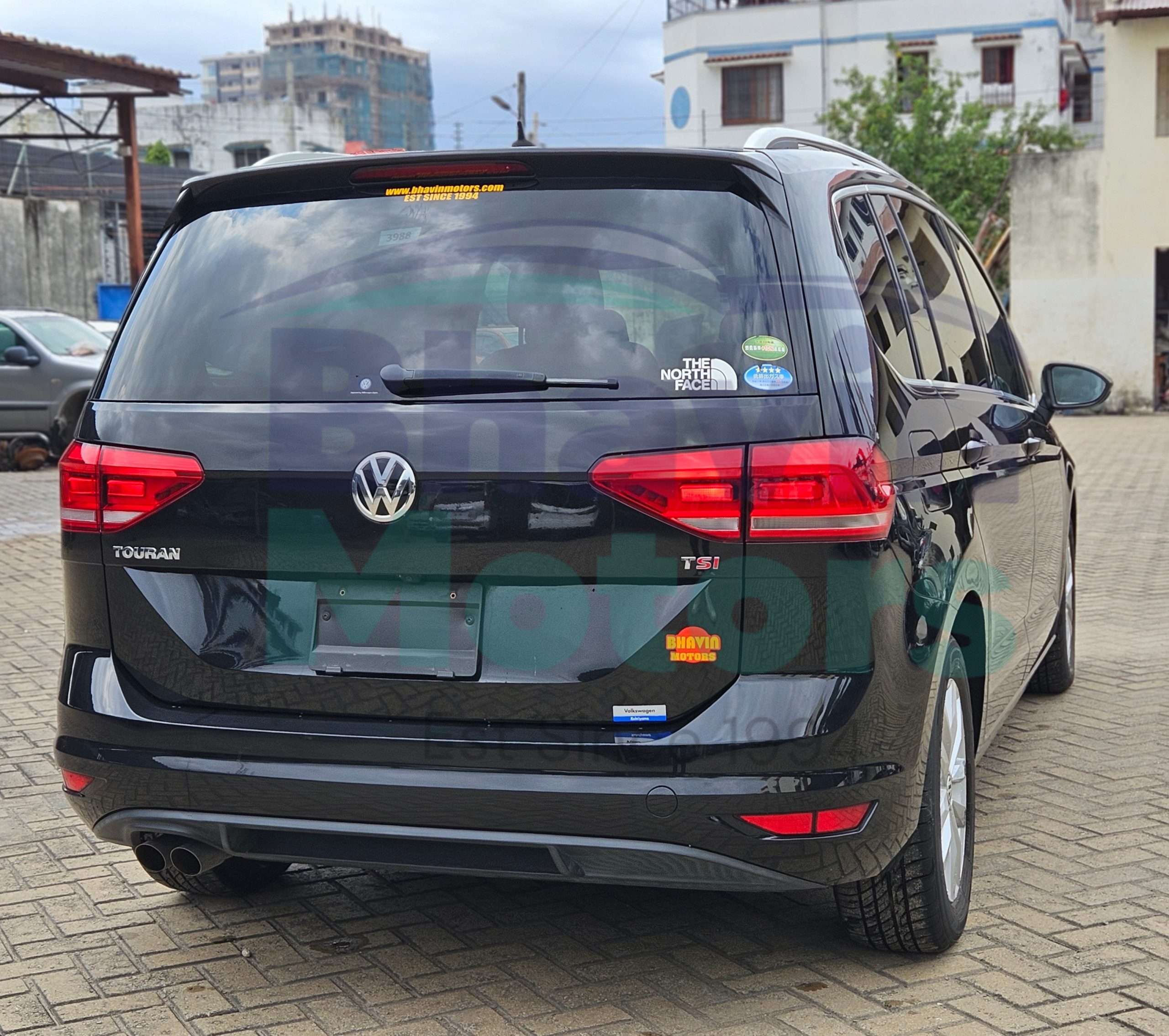 GridArt_20250720_215219838