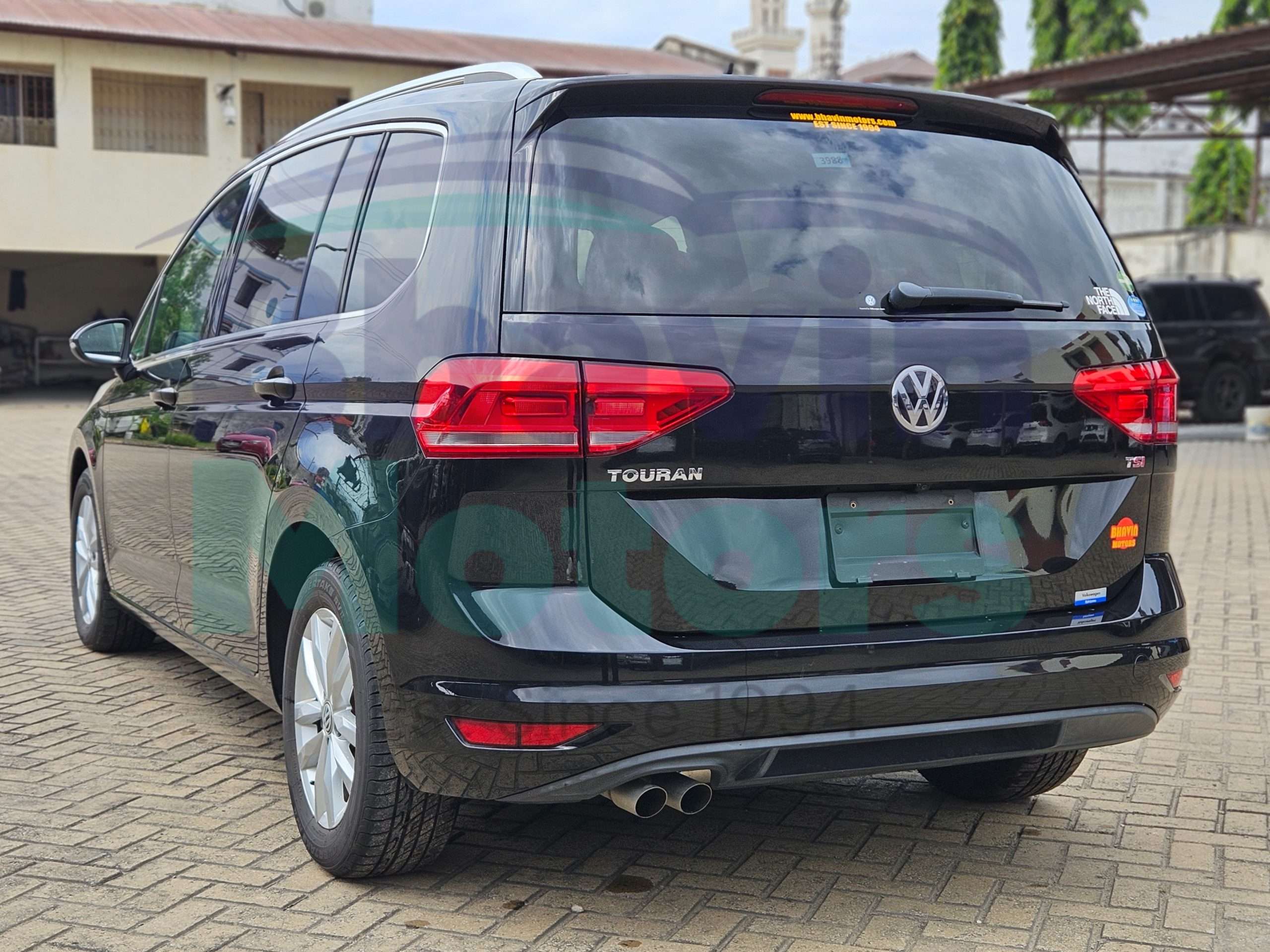 GridArt_20250720_215255545