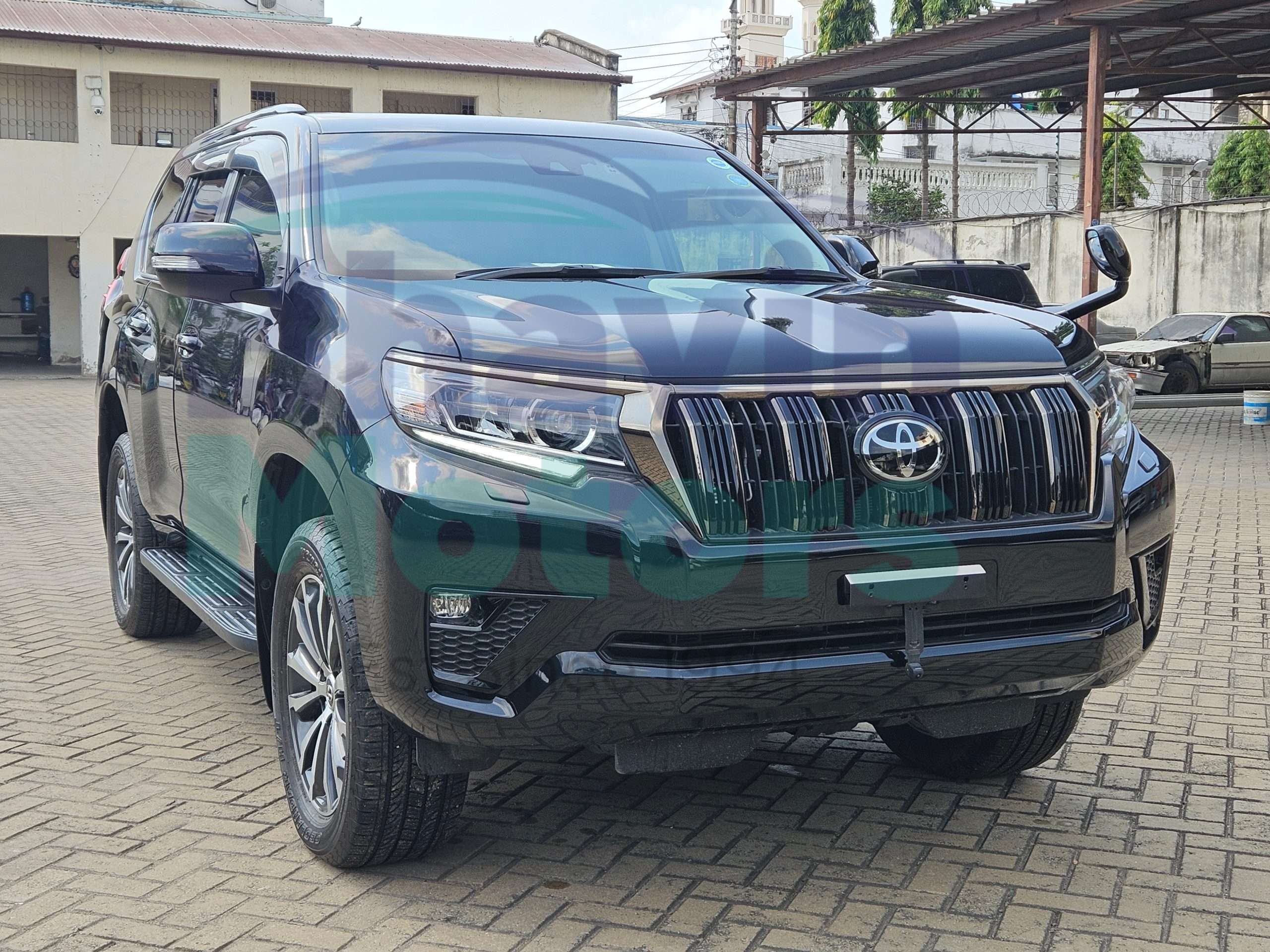 GridArt_20250809_110447118