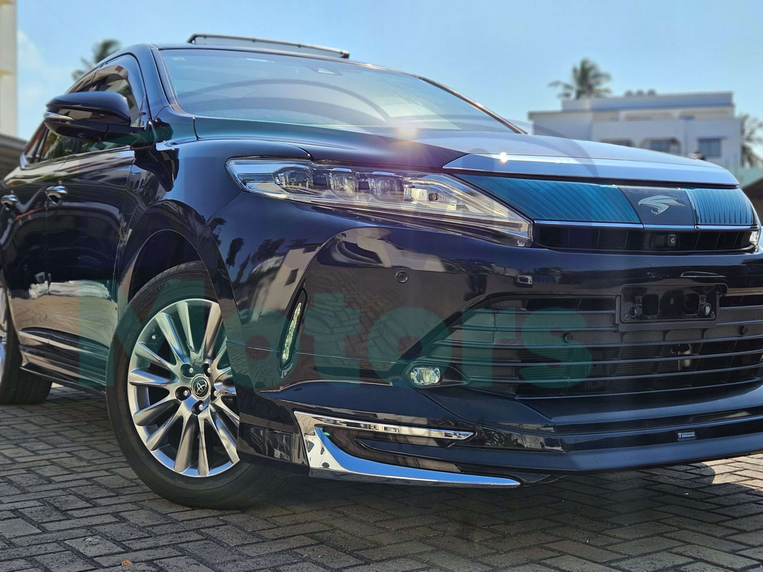 GridArt_20250915_163804378