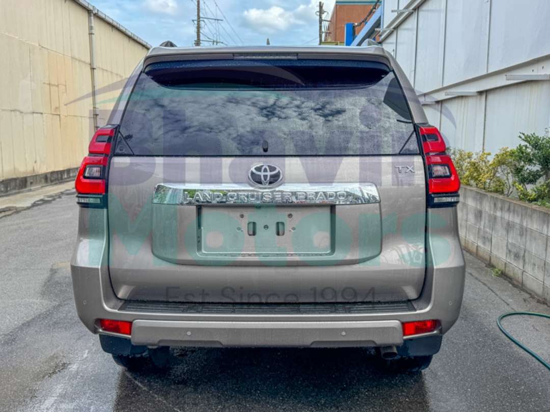 GridArt_20250929_111937693