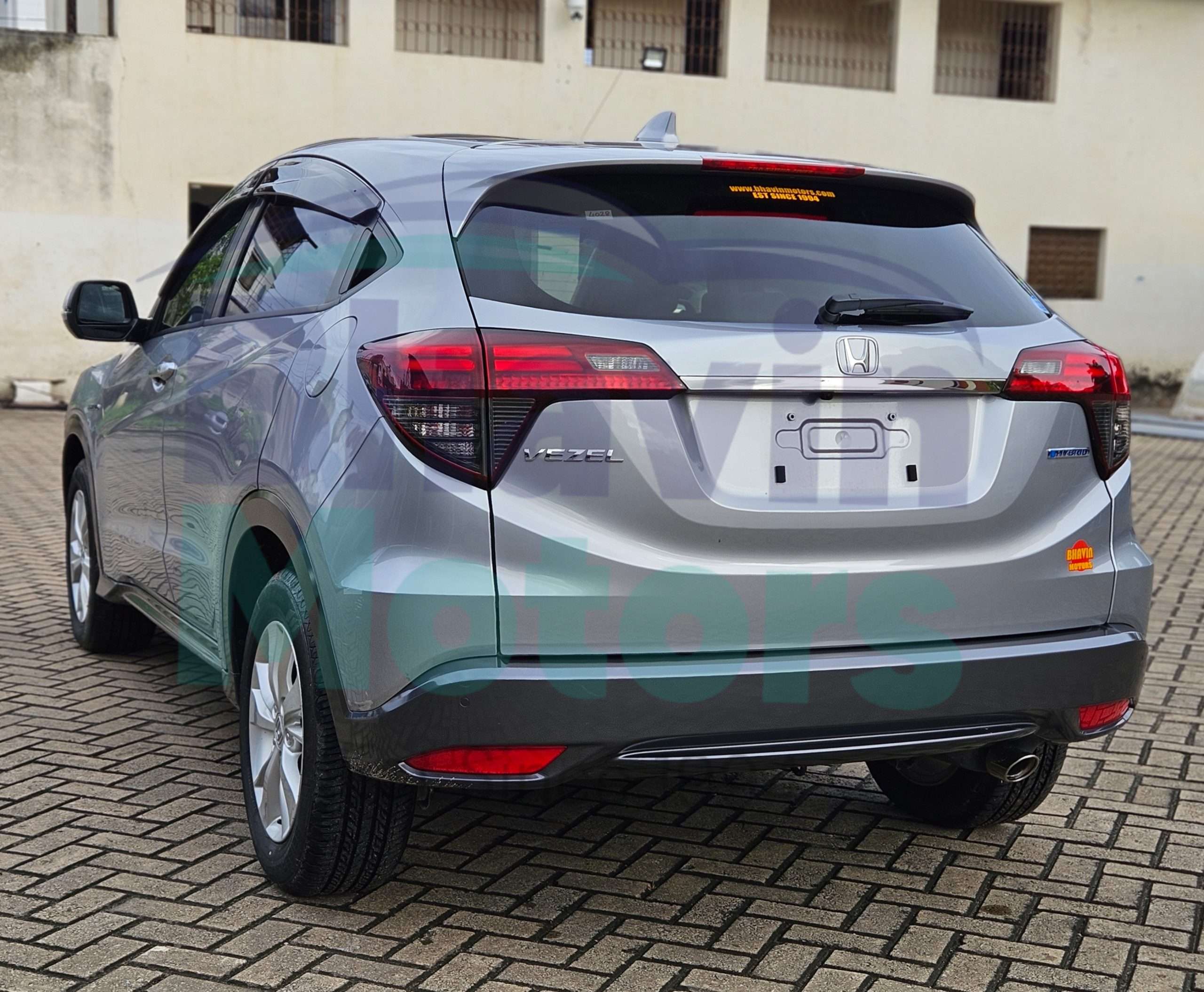 GridArt_20251031_091038201