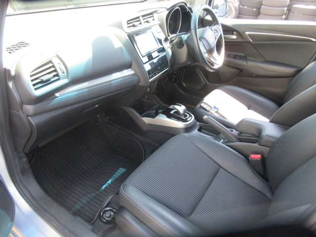 19 Fit HV(120)blue-05