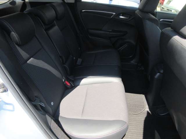 19 Fit HV(120)blue-07