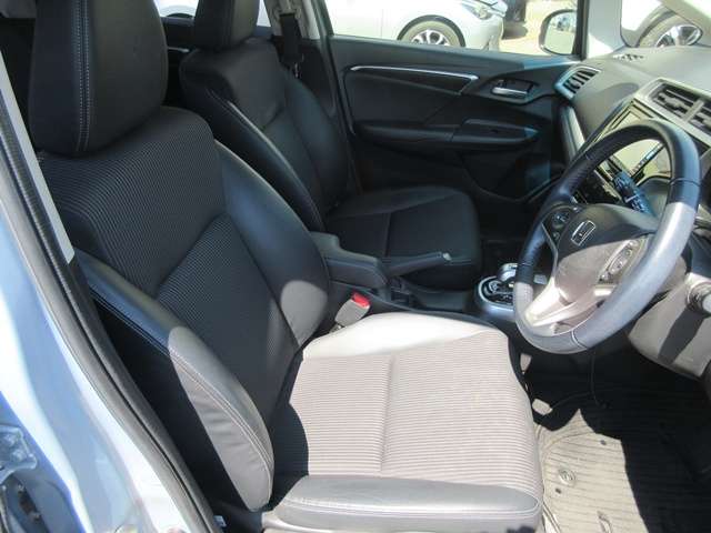 19 Fit HV(120)blue-18