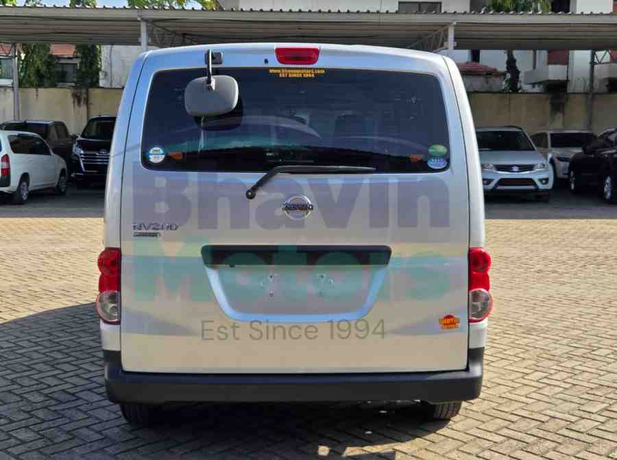 GridArt_20251117_125057109