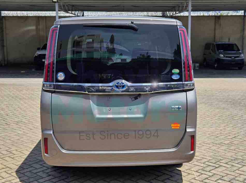 GridArt_20251117_125244640 (1)