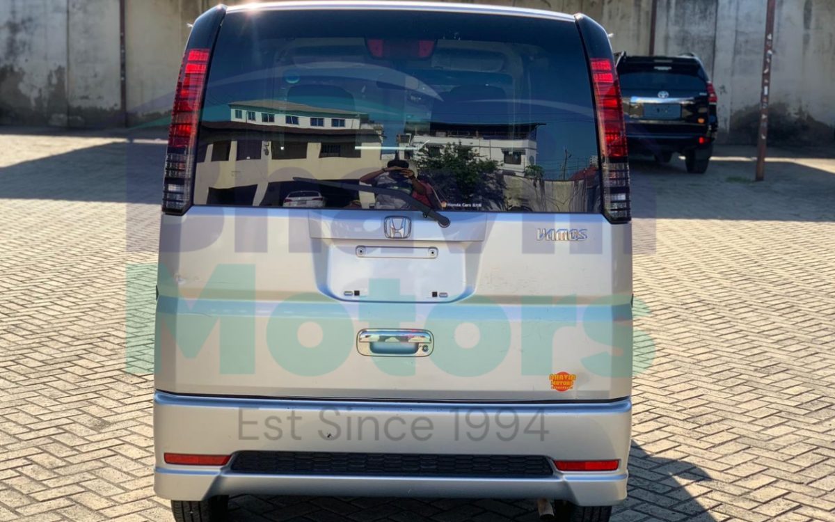 GridArt_20241104_153805042