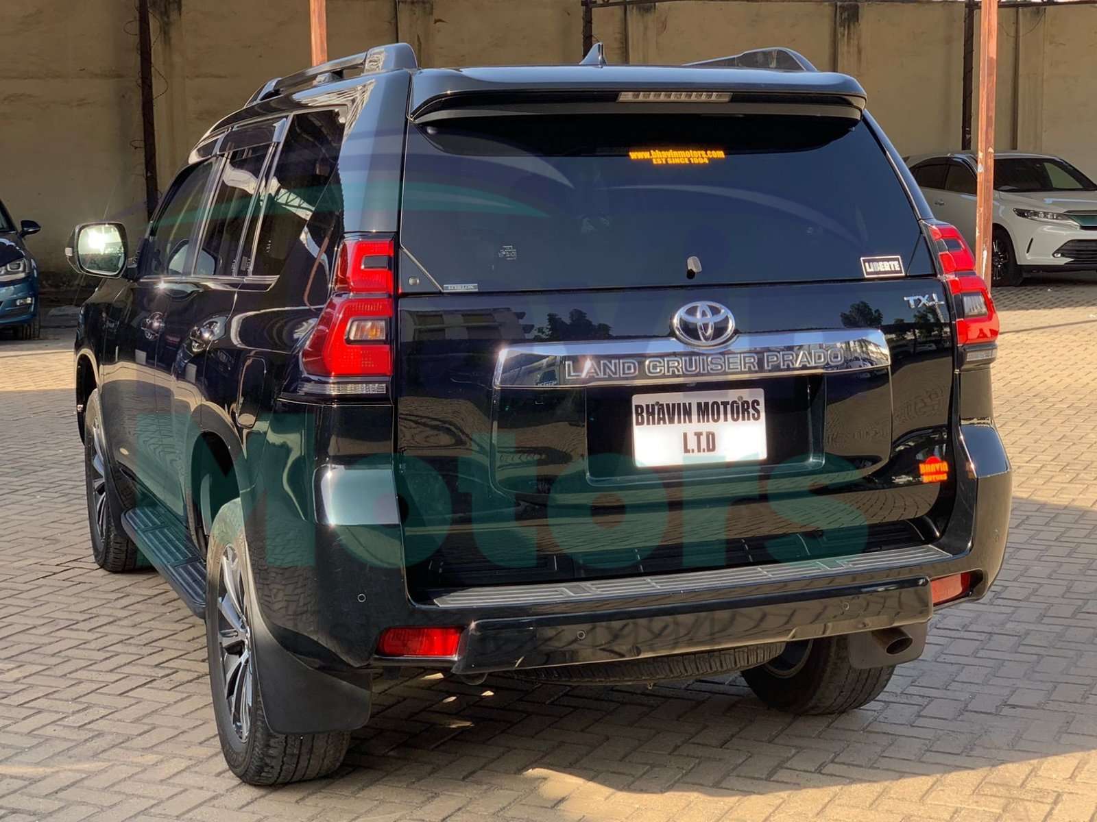 GridArt_20250113_080439927