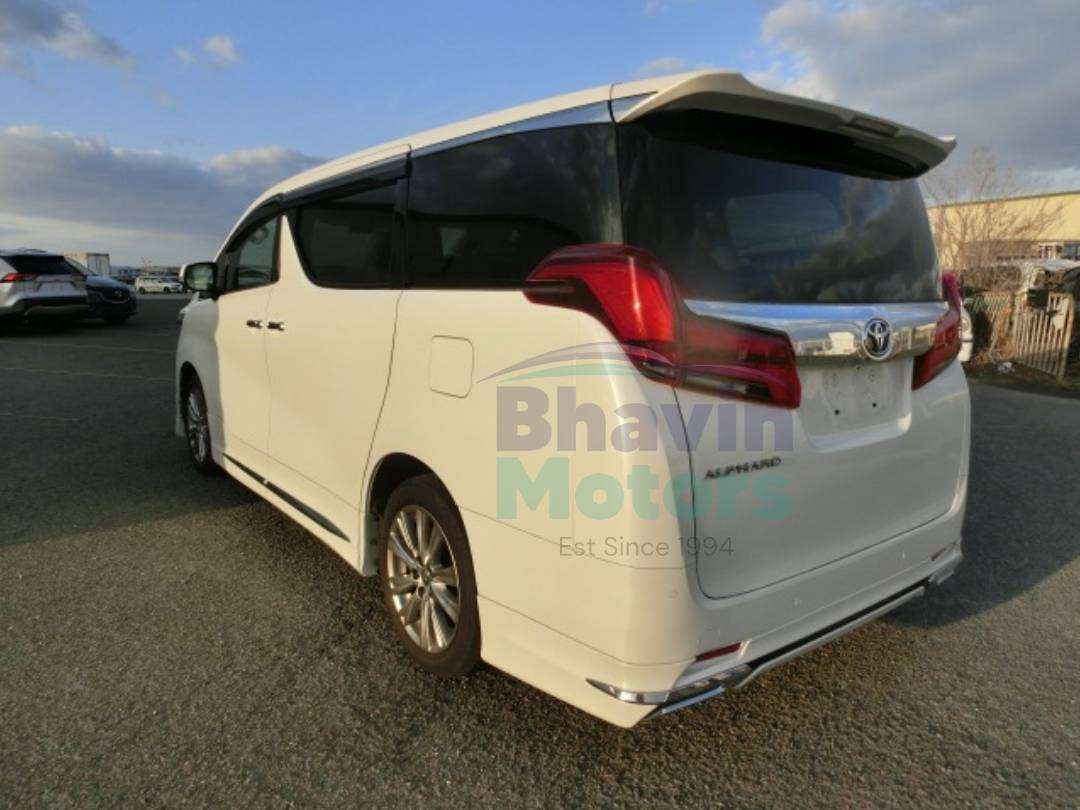 GridArt_20250320_123653197