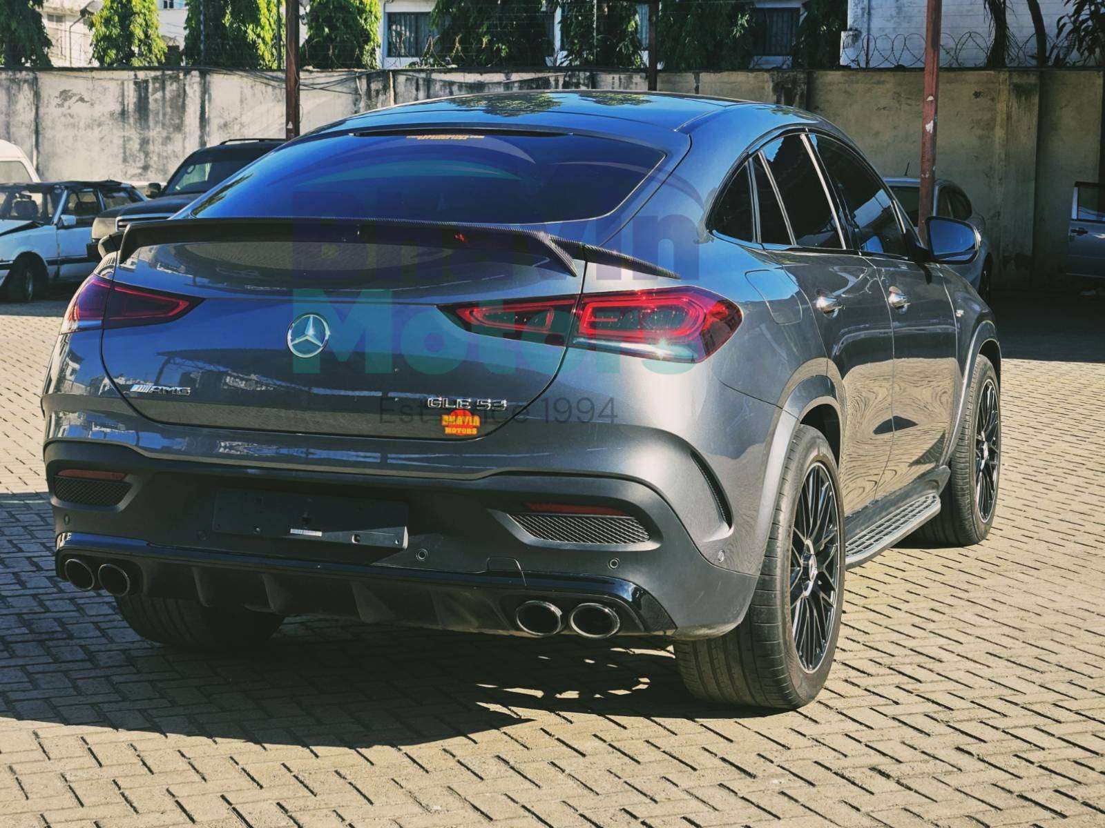 GridArt_20250325_100024811