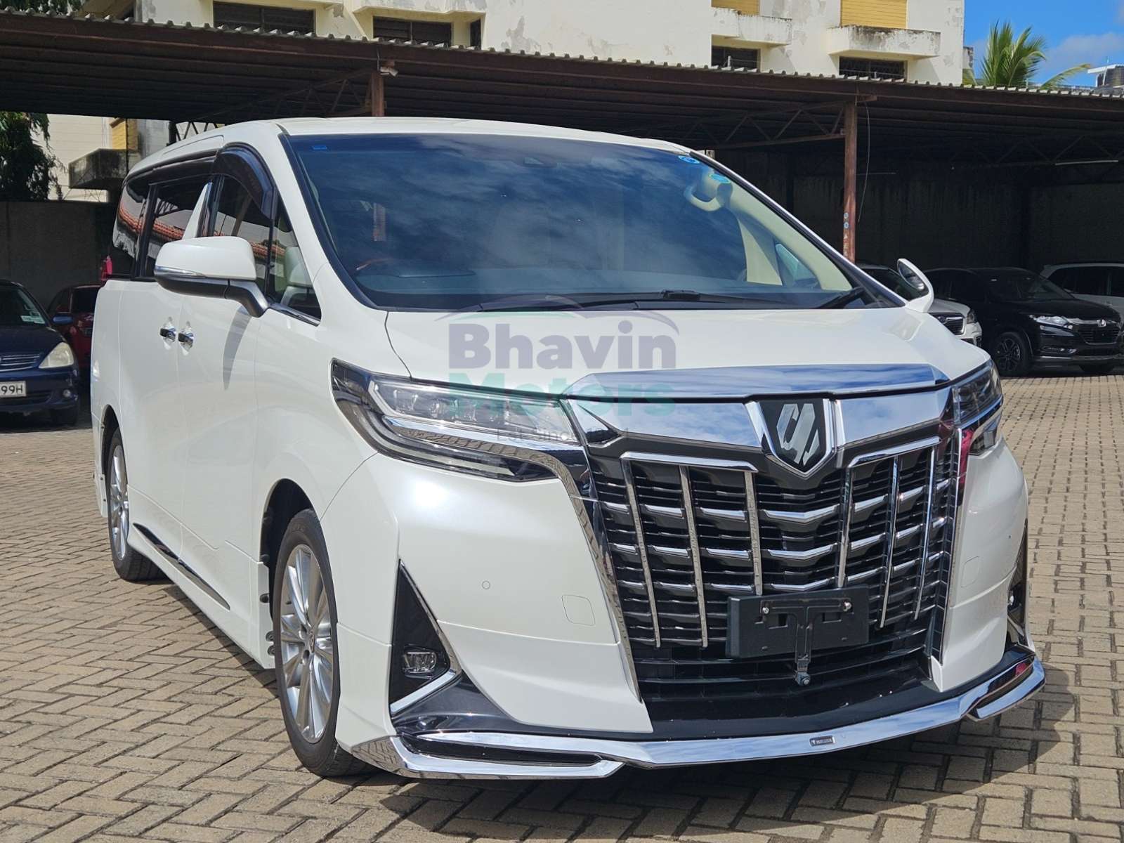 GridArt_20250502_115210672