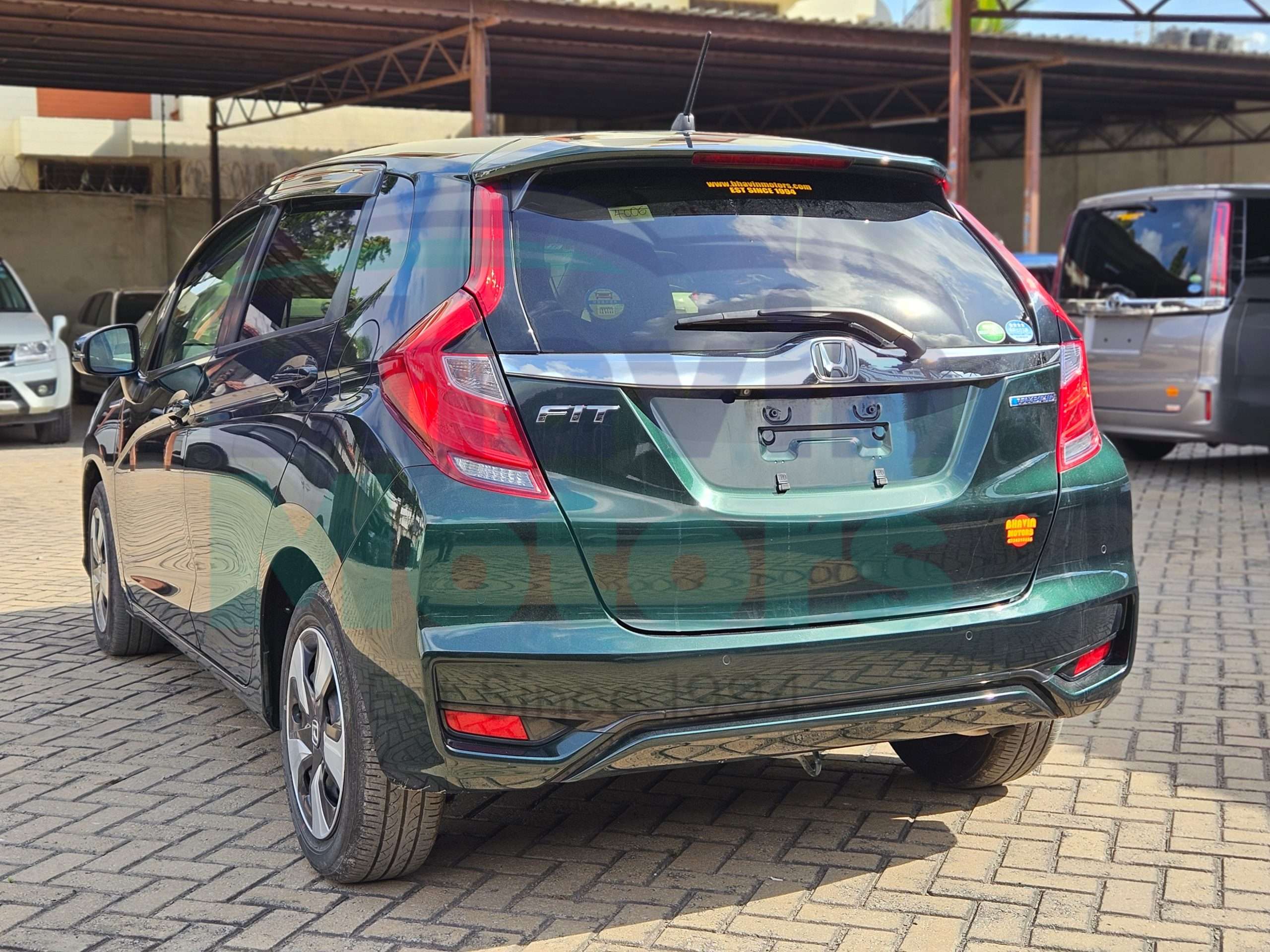 GridArt_20250820_195237643