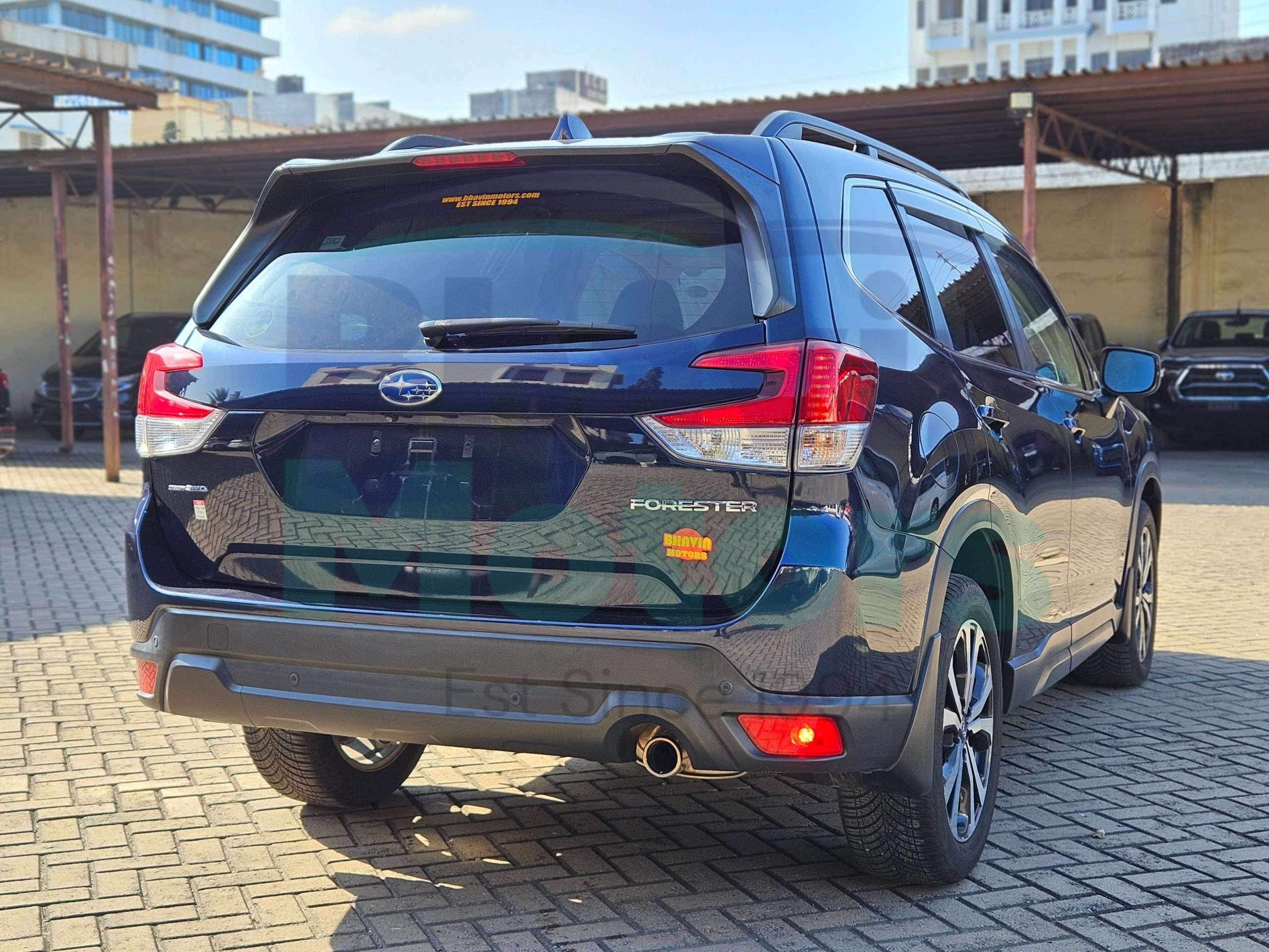 GridArt_20250822_113802344