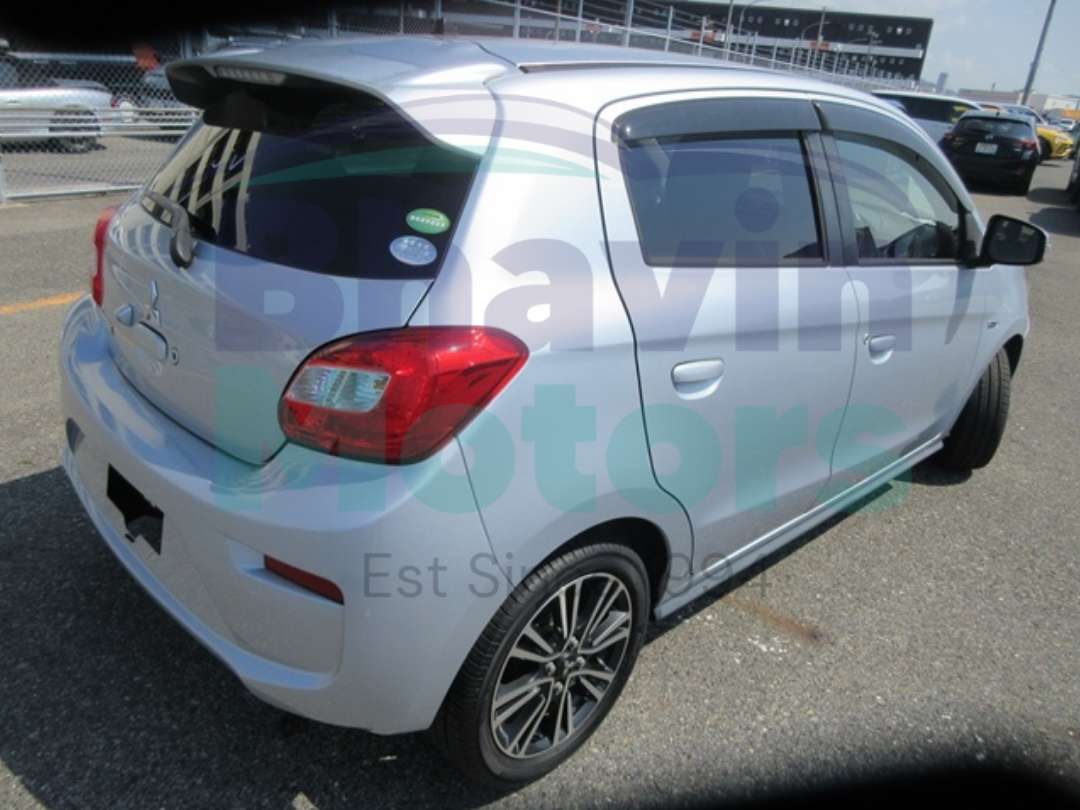 GridArt_20250826_141536576