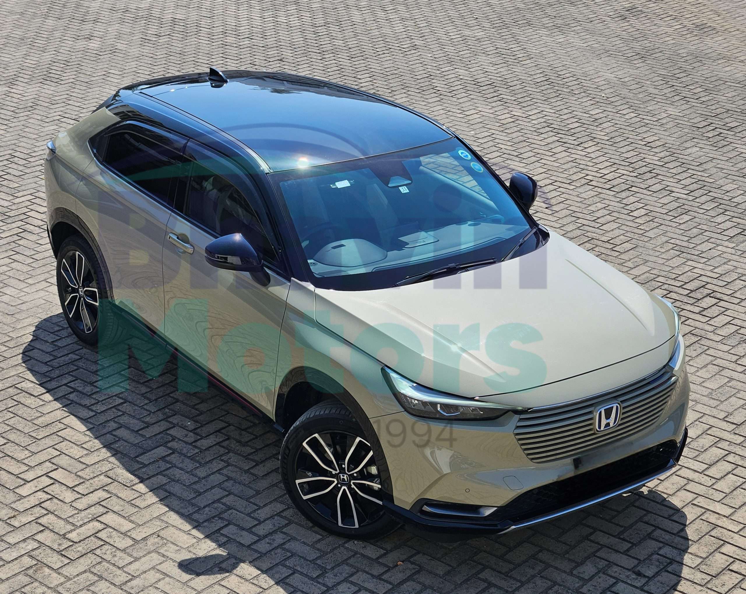 GridArt_20250915_164139367