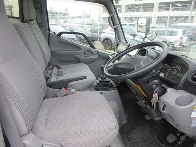 19 Dyna Truck(245)white-21