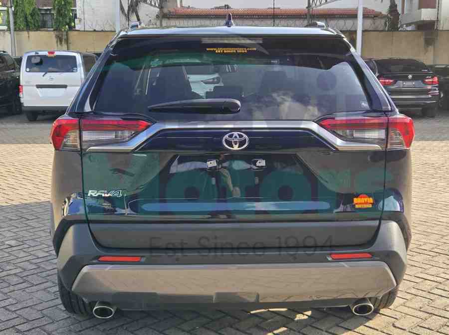 GridArt_20251221_093027354