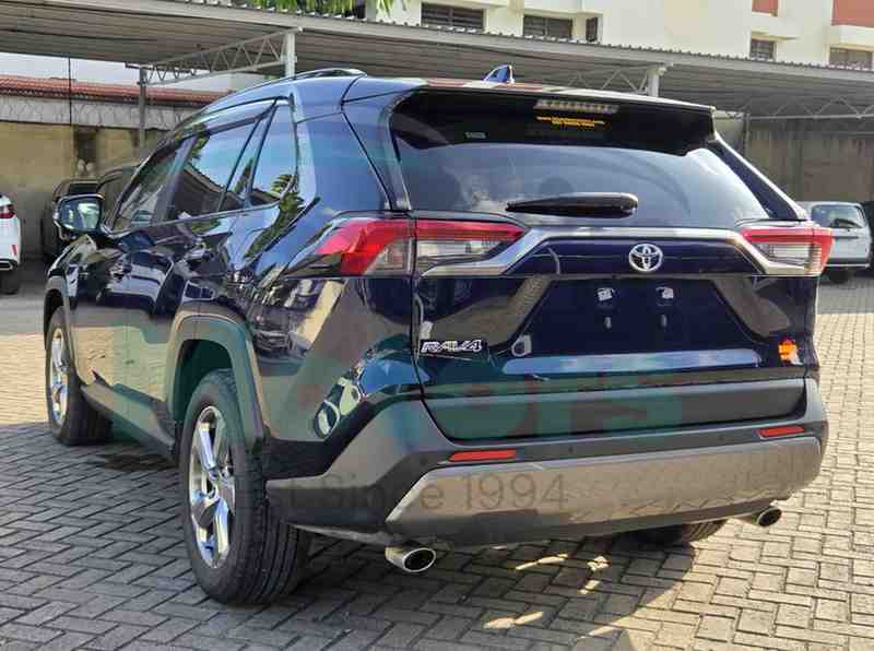 GridArt_20251221_093041381