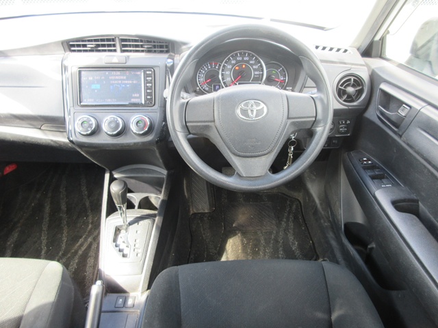 19 Corolla Axio(960)white-09